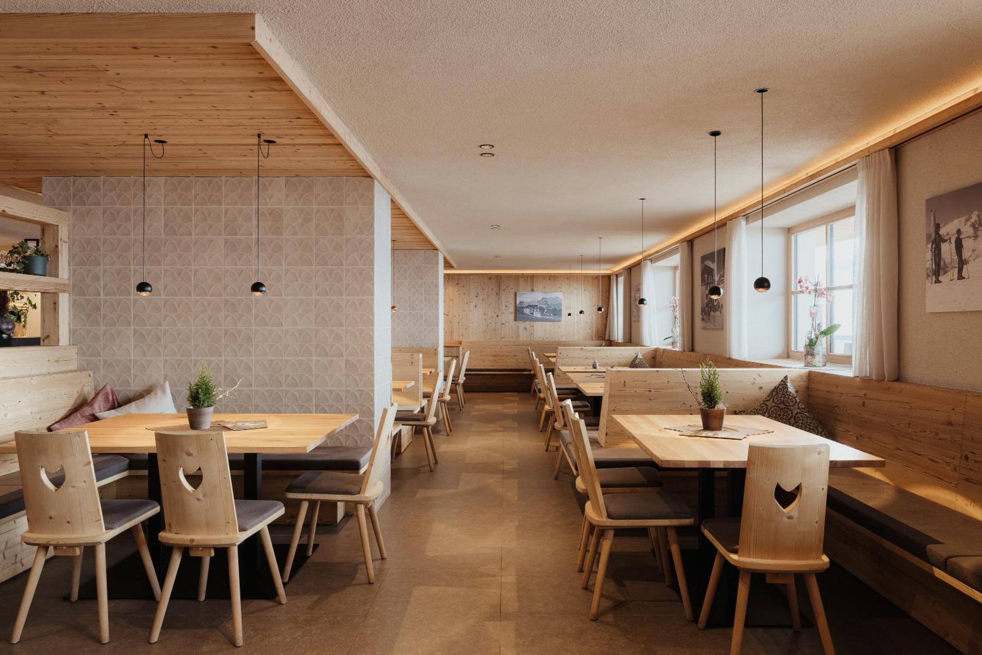 Rifugio Alpino Pralongia Villa Corvara In Badia Eksteriør billede
