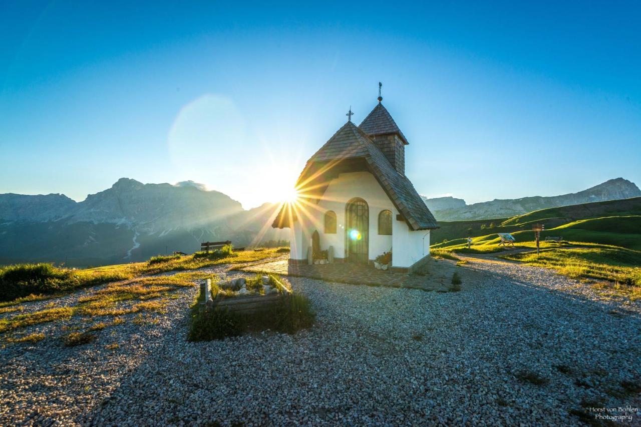 Rifugio Alpino Pralongia Villa Corvara In Badia Eksteriør billede